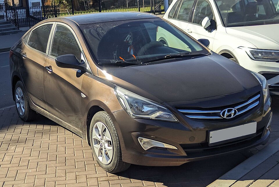 Фото модели Hyundai Solaris; не автомобиль компании